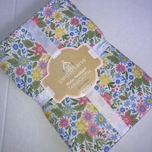 Spring Tablecloth NWT